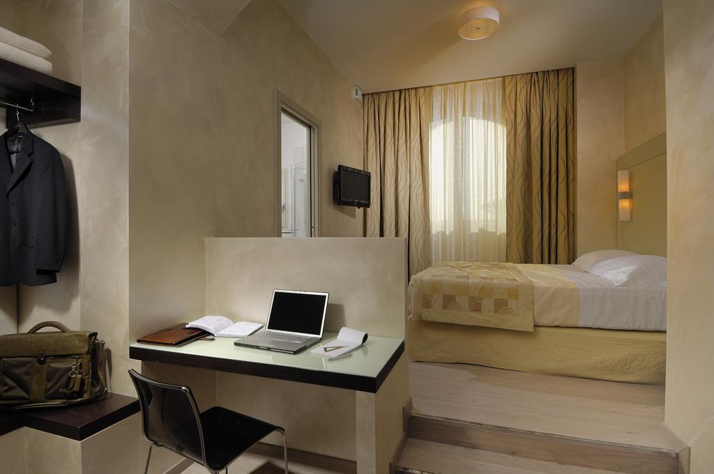 Hotel La Cartiera Vignola  Exteriör bild
